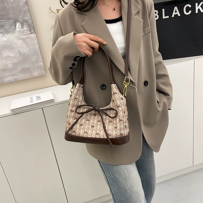 Small retro shoulder bag, design handheld basket with bow