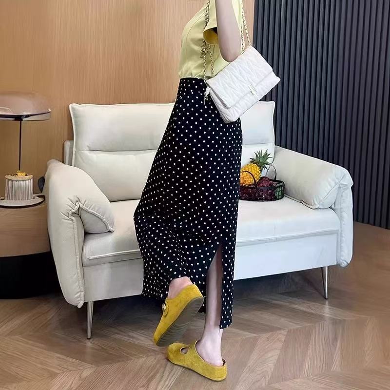Black Polka Dot Casual Skirt for Women, New Autumn Style, Plus Size, Slimming for Pear-Shaped Body, Mid-Length A-Line Skirt