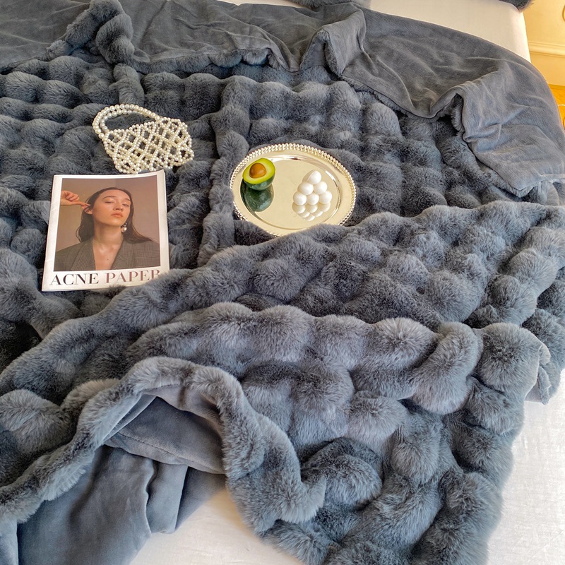 2023 nuevo conejo manta de felpa invierno engrosada coral manta de lana Oficina sola siesta manta sofá