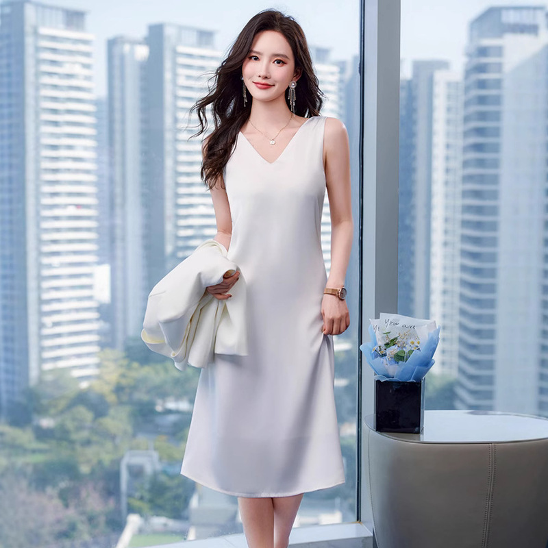 2025 Spring/Summer Suit Inner Slip Dress for Women, Loose Sleeveless Long Dress, Acetate Satin Draped Slip Dress 2025 Spring/Summer Suit Inner Slip Dress for Women, Loose Sleeveless Long Dress, Acetate Satin Draped Slip Dress