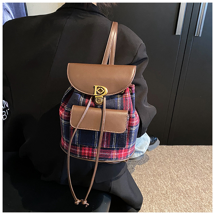 2023 New Woolen Maillard Retro Style Double Shoulder Small Package Women's Bag Single Shoulder Bag Cross Shoulder Handheld Contrast Color Bucket_voghion.com