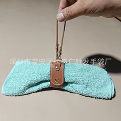 レディースマフラー手袋ホルダー携帯手袋収納クリップアウトドアタオルシルクタオル革クリップキーホルダー