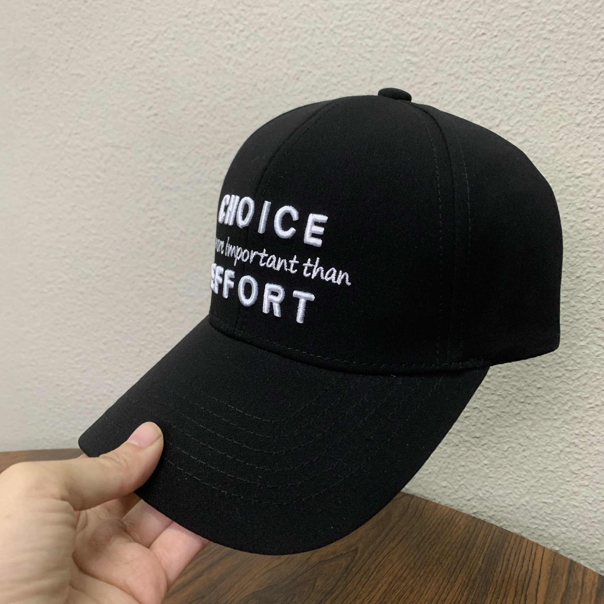 Nuevo vaquero agujero letras retro bordado sombrero de béisbol hombre y mujer estilo de calle versátil cara gorra de lengua de pato