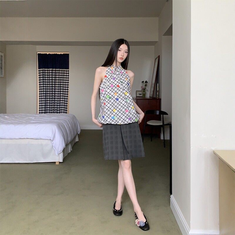 2026 Summer New Style Plaid Polka Dot Sleeveless Vest for Women, Unique Design, Slimming Halter Top, Fashionable and Versatile 2026 Summer New Style Plaid Polka Dot Sleeveless Vest for Women, Unique Design, Slimming Halter Top, Fashionable and Versatile