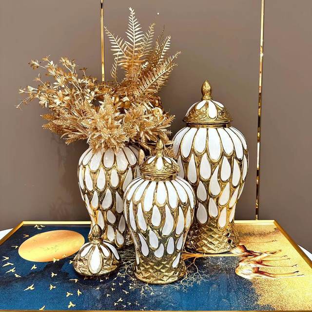 輸入雑貨シノワズリ『青白陶器蓋付大壷』ハンドメイド陶器花柄