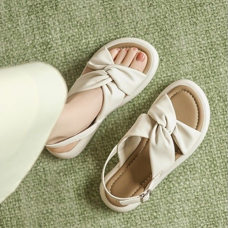 Sandalias antideslizantes ultra suaves de fondo plano para mujeres 2026 primavera nueva moda de hadas con sandalias de fondo suave