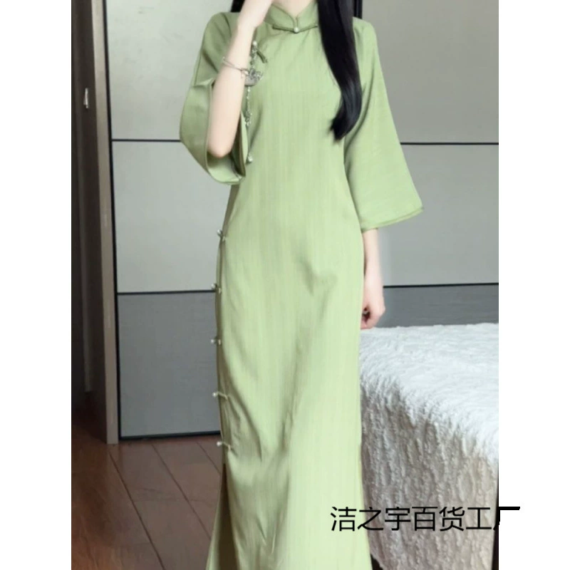 Green summer lightweight retro cheongsam