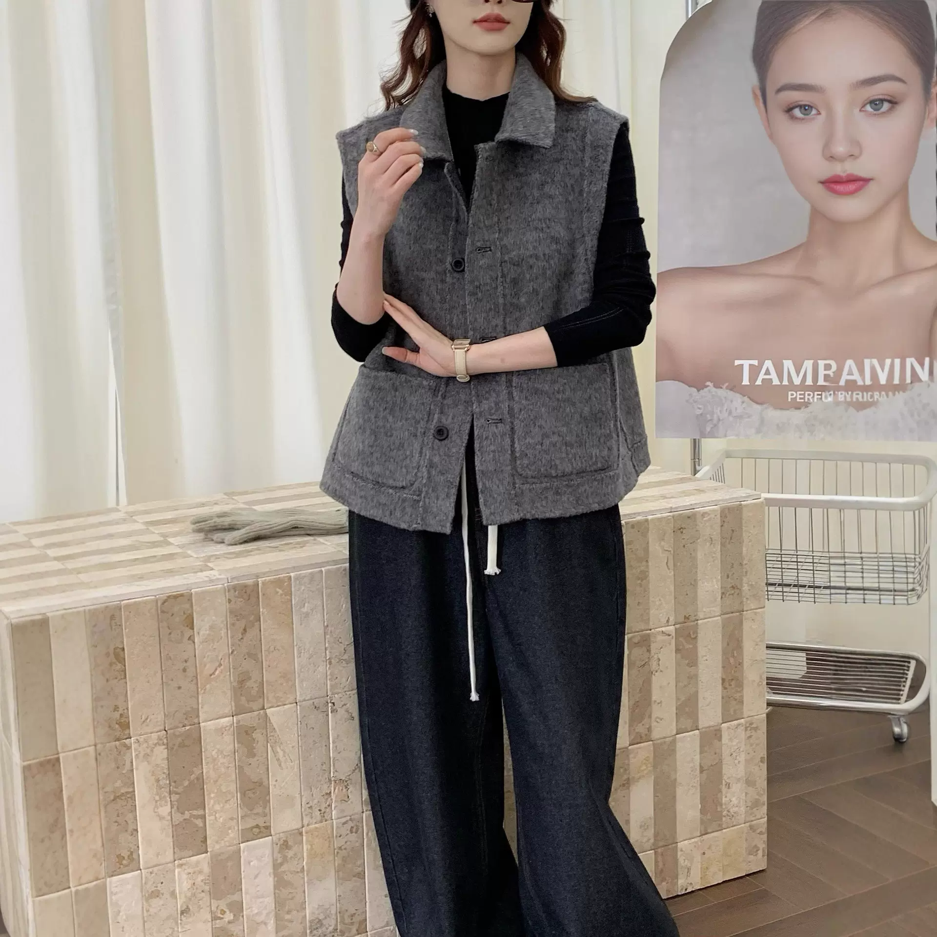 小众设计感两面穿单排扣针织马甲女方领2025秋季欧货叠穿背心上衣