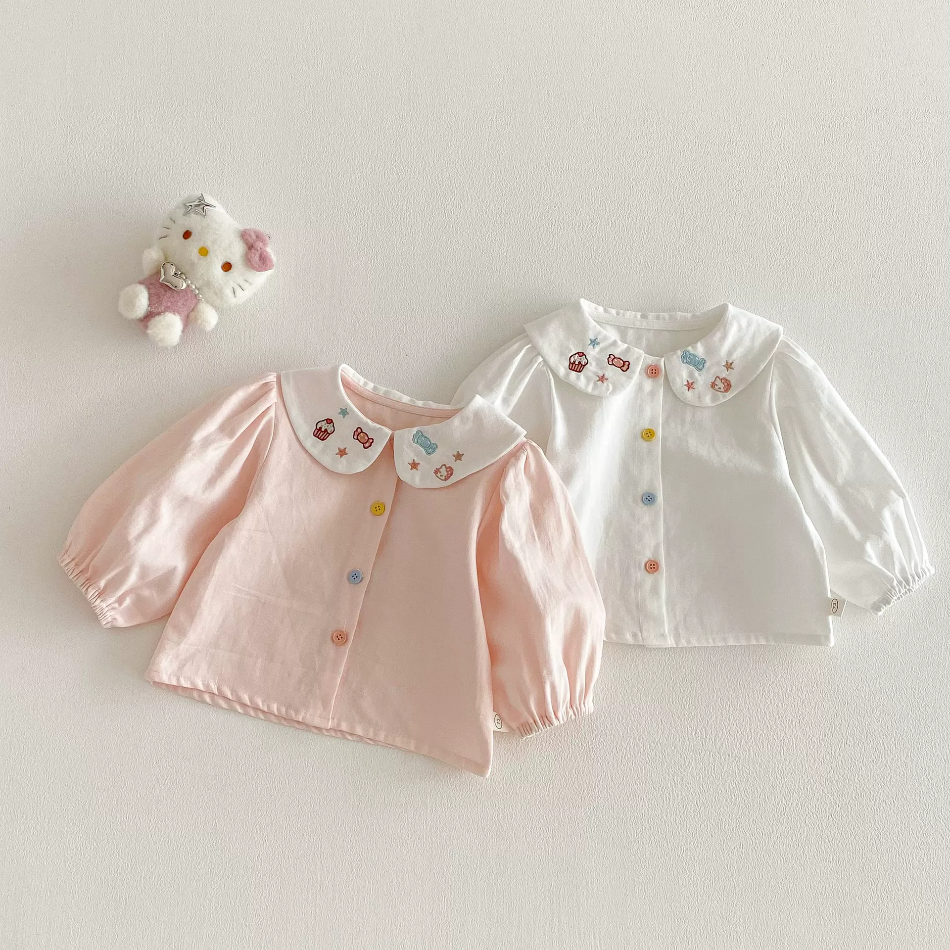 女童韩版卡通衬衫2026新款春季宝宝洋气刺绣猫咪衬衣儿童彩扣上衣
