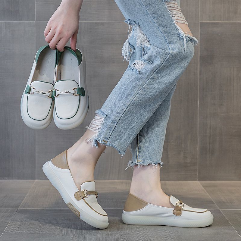 Zapatos casuales de cuero suave con suela plana 2026 nuevos zapatos blancos para viajar al trabajo, zapatos de mujer cómodos con un pie