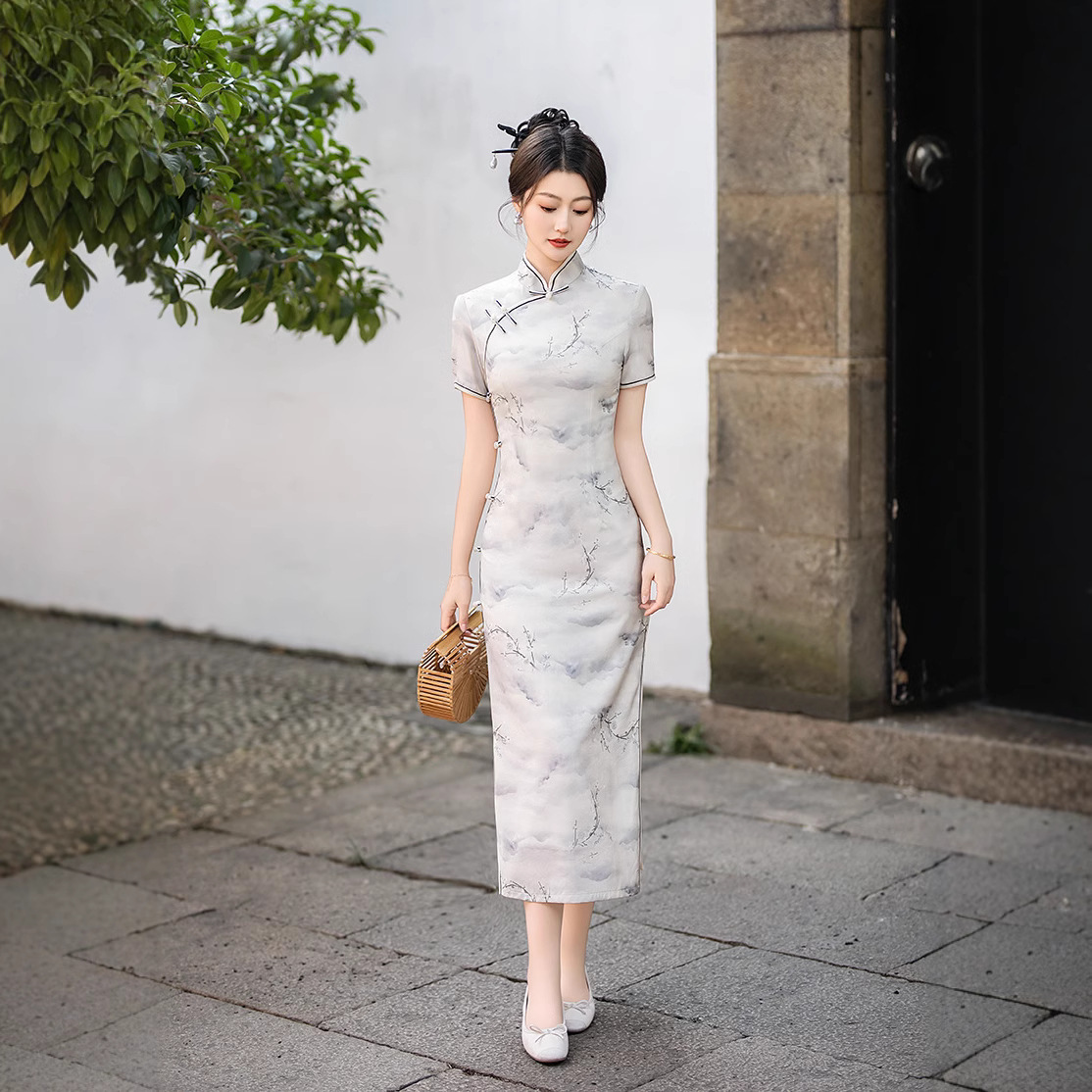 2025 Dark Green Cheongsam Spring New Improved New Chinese Toasting Dress Bride Engagement Dress Daily Wear for Girls