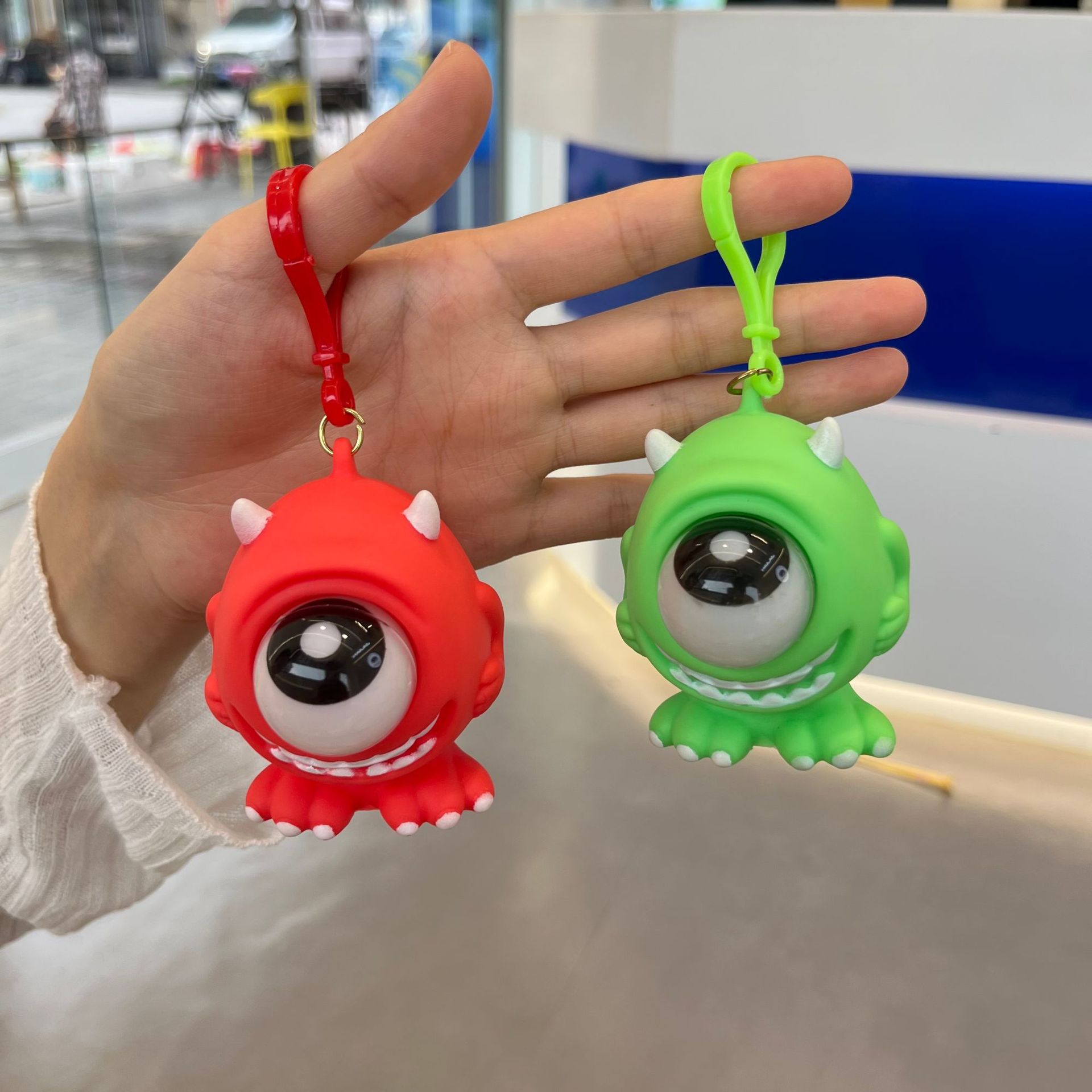 大眼仔【绿色+红色】1个