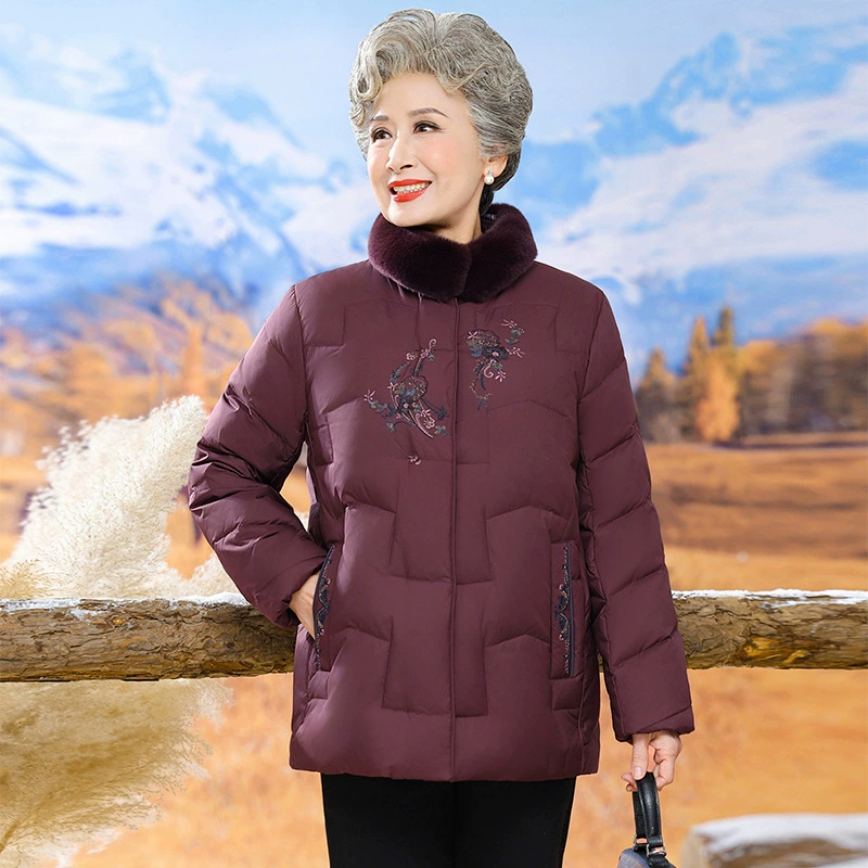 2024 бабушка национальный стиль иностранная вышивка 90 белая утка пуховик зимний новый средний и пожилой мамы