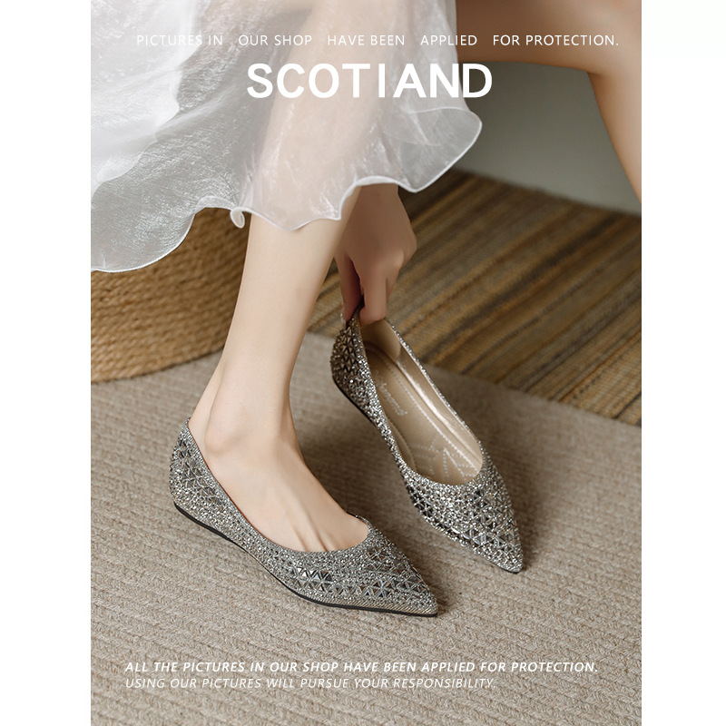 2024 primavera nueva mujer casual versátil suave retro punta de diamante zapatos de mujer zapatos de moda plana