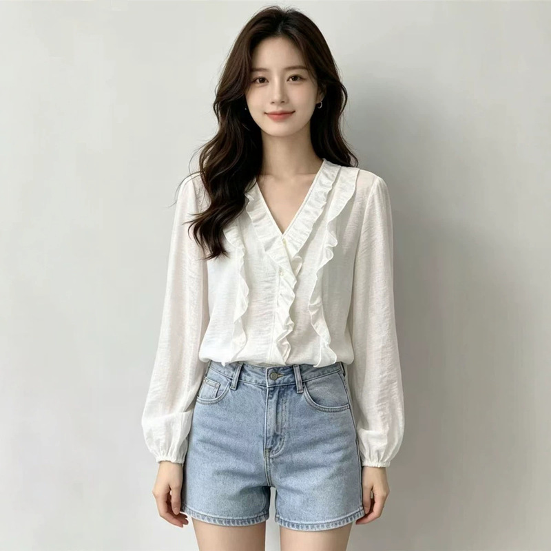 Mai* Women's Clothing Store Same Style 2026 Autumn New Commuting Simple Elegant Lace V-neck Country Style Versatile Top Mai* Women's Clothing Store Same Style 2026 Autumn New Commuting Simple Elegant Lace V-neck Country Style Versatile Top