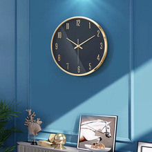 现代简约挂钟家用时尚表挂墙客厅大气创意时钟轻奢个性静音石英钟