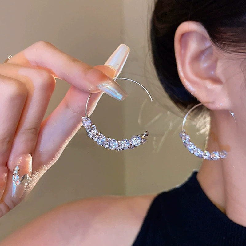 Серьги (универсальные) женские, светлая роскошь серебристые и золотистые тона, набор разного стиля