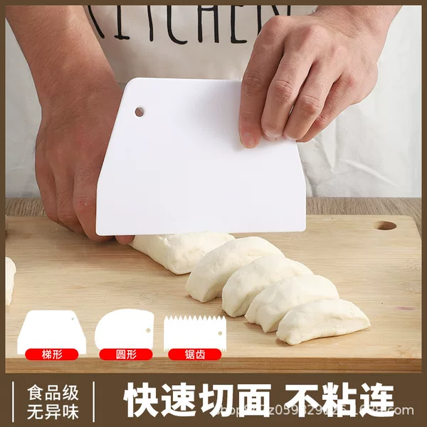 Scraper baking scraper cutter scraper cutter plastic silicone sausage powder cake pancake food grade scraper