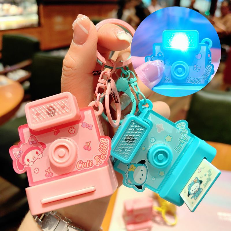 クリエイティブサンリオ発光カメラキーホルダーかわいいポラロイドカメラバッグペンダントキーチェーン小さなギフト|undefined