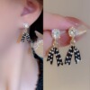 Silver needle, fashionable earrings, silver 925 sample, Korean style, city style, European style, simple and elegant design