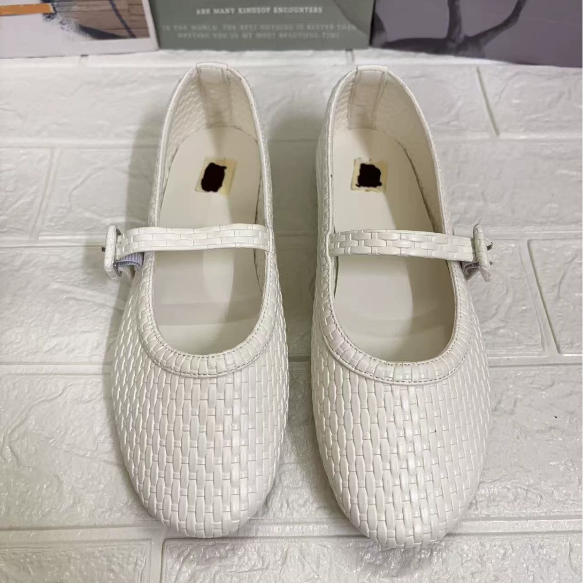 Z Испанские новые женские туфли весной 2025 года с круглой головкой белого тканого эффекта пряжки с балетом на плоской подошве A