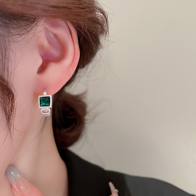 Simple Style Heart Shape Copper Plating Zircon Earrings 1 Pair