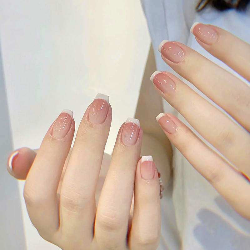 [tender powder French] sweet cool new French pure hand-worn short white nail art patch fake nails