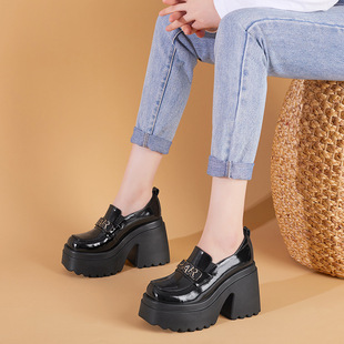 �߸�ЬŮ2023�괺���¿�Ӣ���L�ٴ�10cm��״ָ�СƤЬ