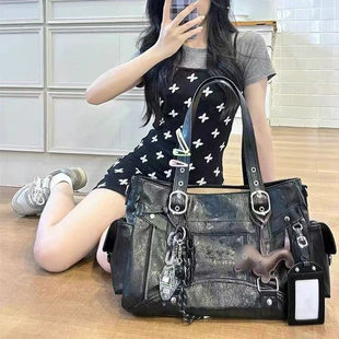 Niche star chasing female motorcycle bag black sweet cool y2k hot girl style cross-body commuting large capacity tote bag for women