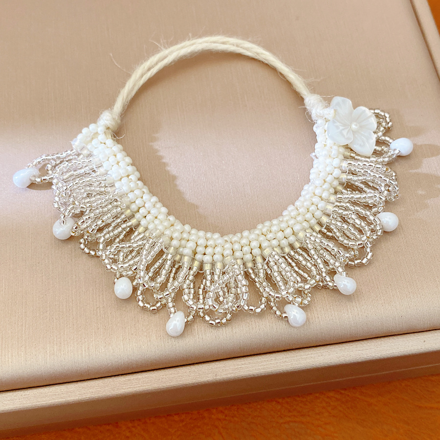 Collar de perlas retrógrado redondo francés lujo ligero nicho cadena de clavícula de alta calidad conjunto de joyería de moda image 7