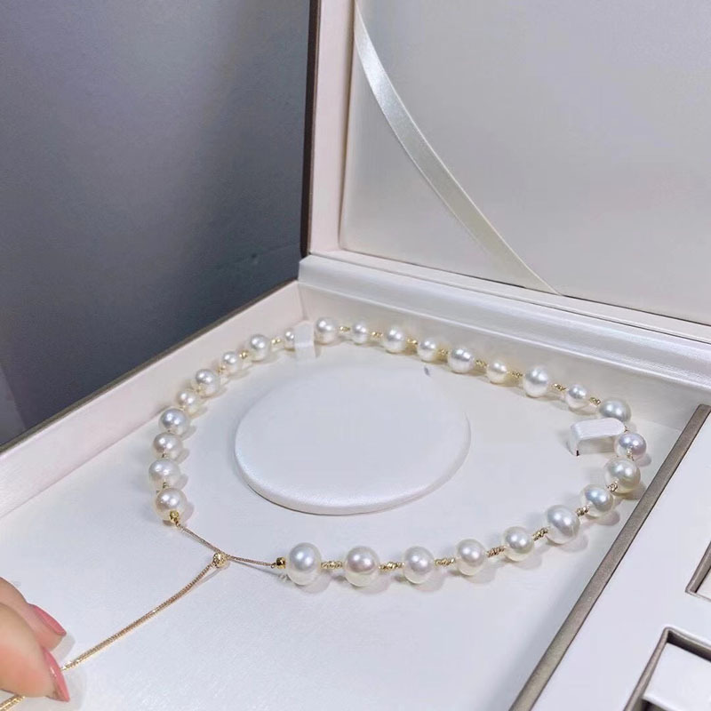 organic fashionable necklace from pearl