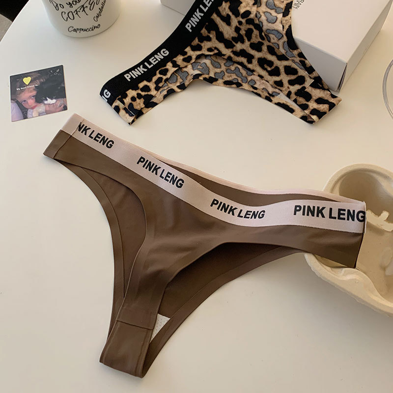 Traceless thong women's thin one-piece sports fitness yoga invisible underwear European and American sexy ice silk t pants women