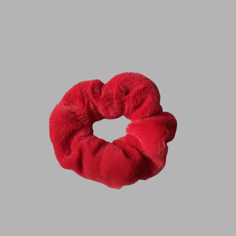 빨간색 털실 머리끈