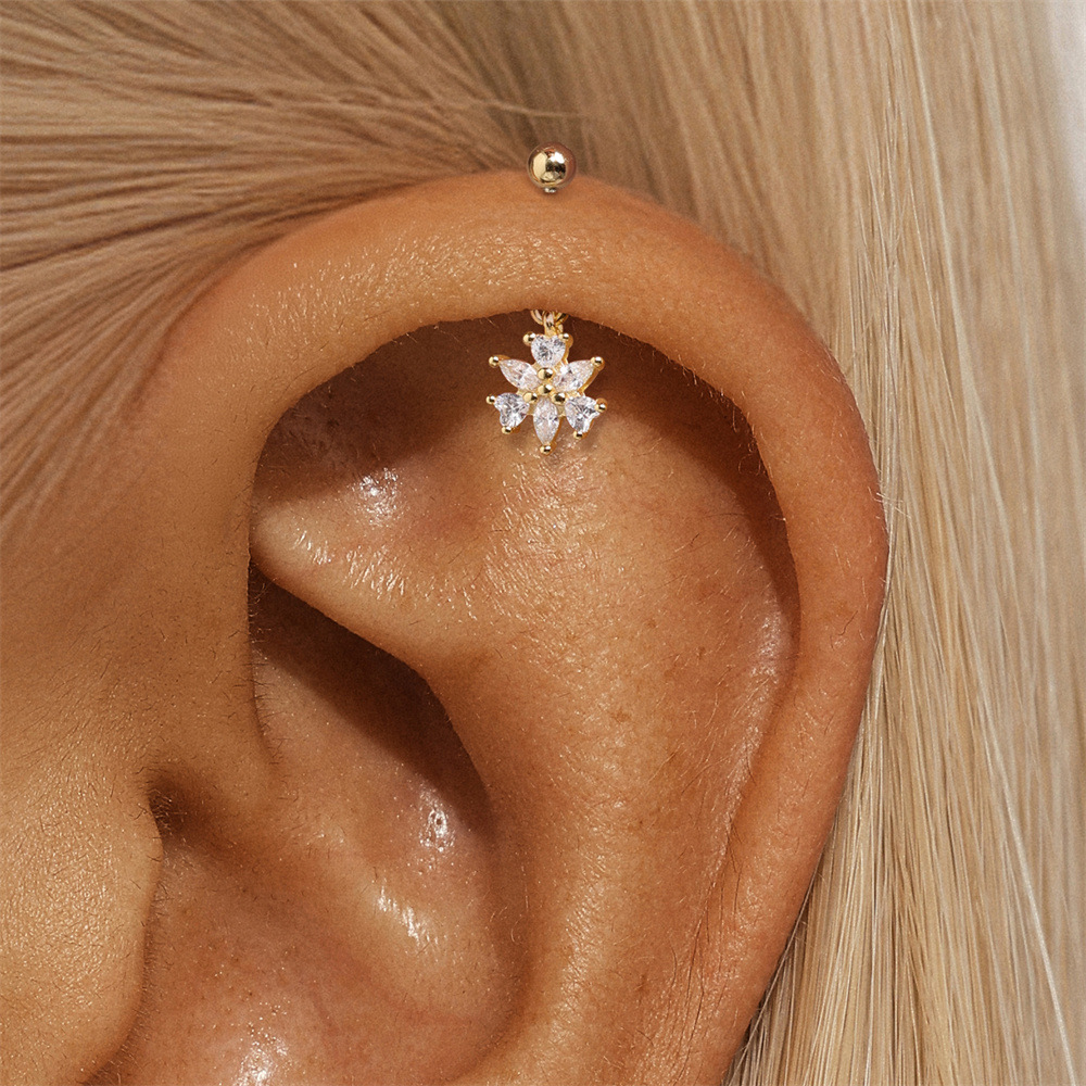 1 Piece Ear Cartilage Rings & Studs Elegant Simple Style Heart Shape Snowflake 925 Sterling Silver Zircon Ear Cartilage Rings & Studs display picture 8