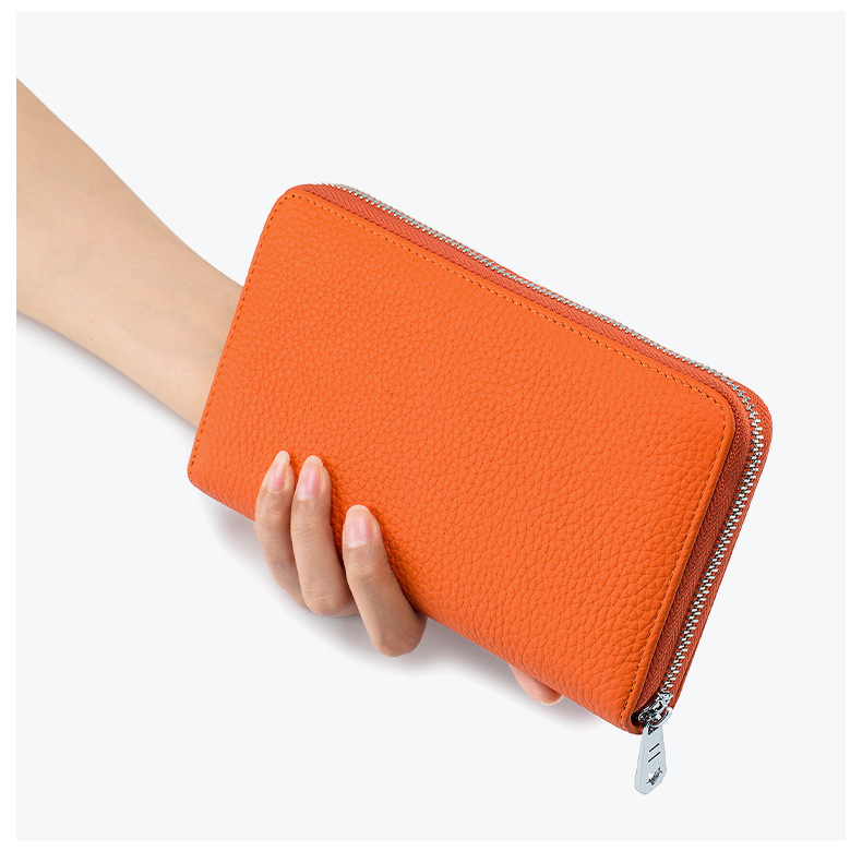 Women's Solid Color Leather Zipper Wallets display picture 9