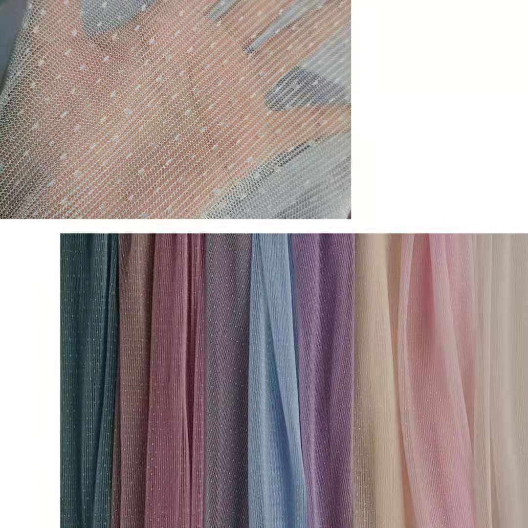 【厂家直销】新款涤纶小点点网纱0.3水玉褶压褶 细腻清新裙装面料