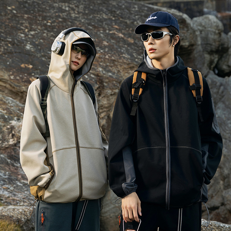 Jacket Men's 2025 New Spring and Autumn New Color-matching Three-proof Clothing Outdoor Mountaineering Sunscreen Warm Men's Jacket