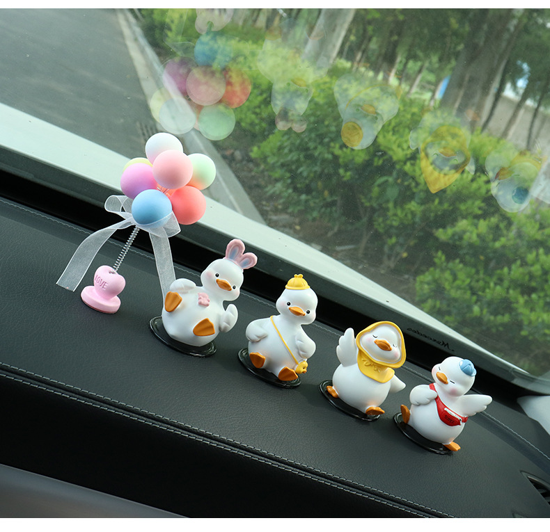 Creative Car Internet Celebrity Duck Car Ornaments New Cute Car Center Console Car Interior Decoration Ornaments for Women