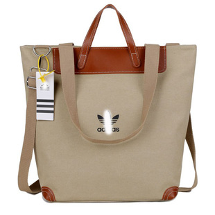 Capacious shopping bag one shoulder
