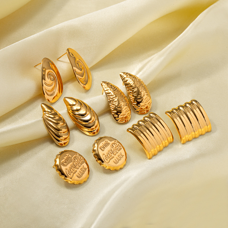 14g Weight PVD Coated Gold Plating Process 1 Pair Retro Classic Style Geometric Letter Plating 304 Stainless Steel 18K Gold Plated Ear Studs