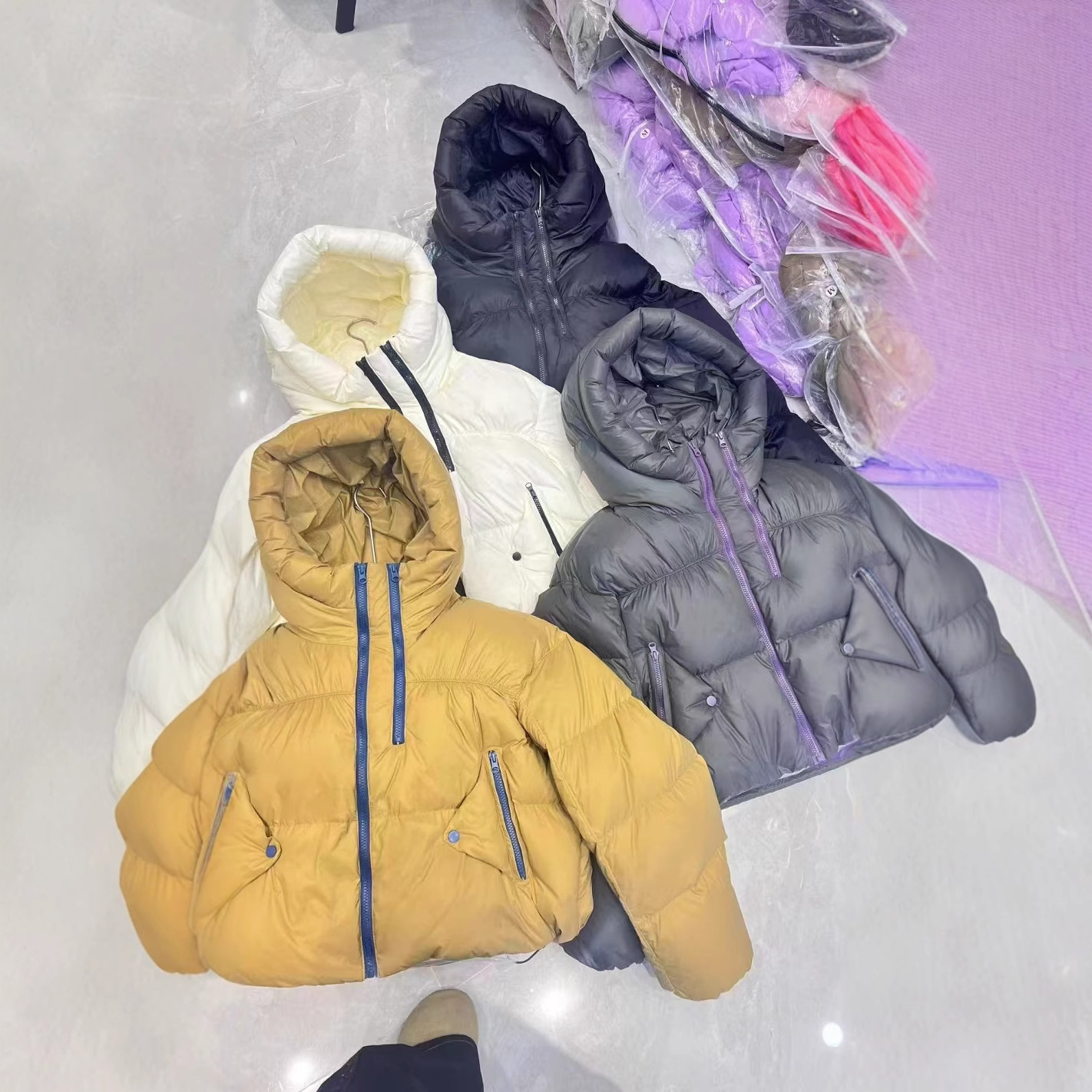 demi-season hoody