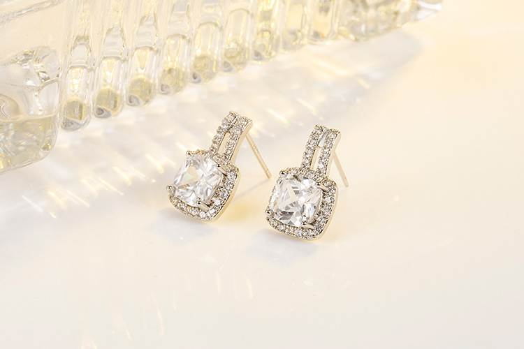 Fashion Geometric Copper Ear Studs Inlay Zircon Copper Earrings 1 Pair