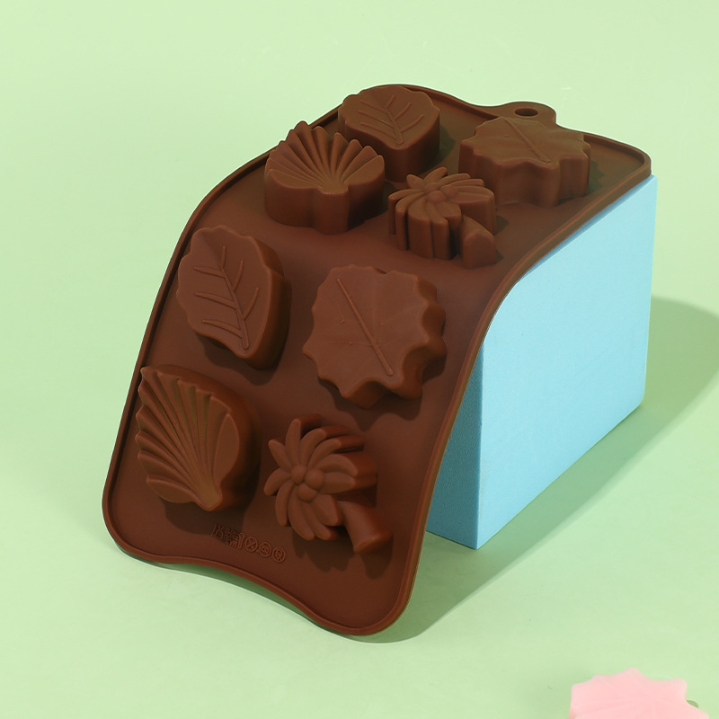廠家直銷矽膠蛋糕模8連樹葉巧克力模冰格布丁餅幹DIY烘焙模具