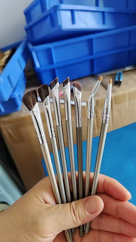 郭小扭同款折角眼线刷子精细化卧蚕眼睑下至泪沟眼部细节刷化妆刷|undefined