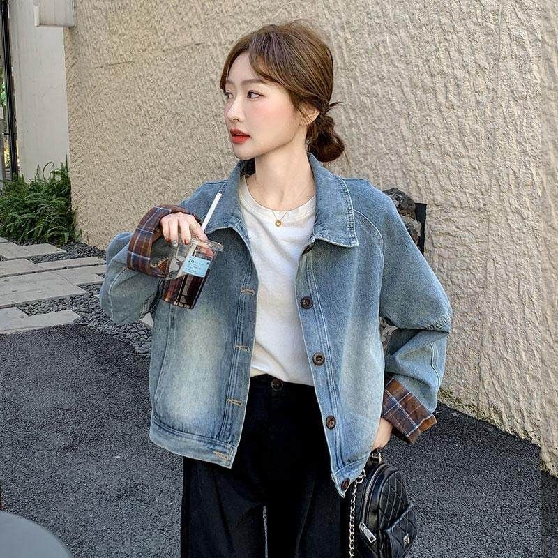 格子拼接翻领牛仔外套女春秋2026新款今年流行超火小个子短款上衣