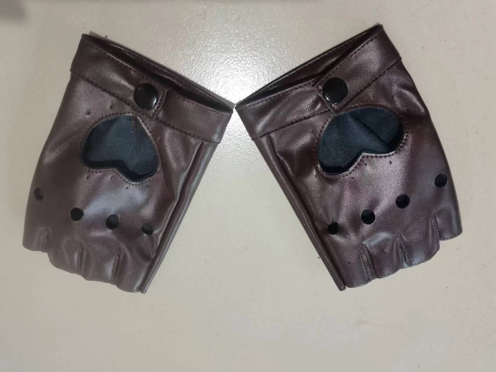 복숭아 심장 다크 브라운