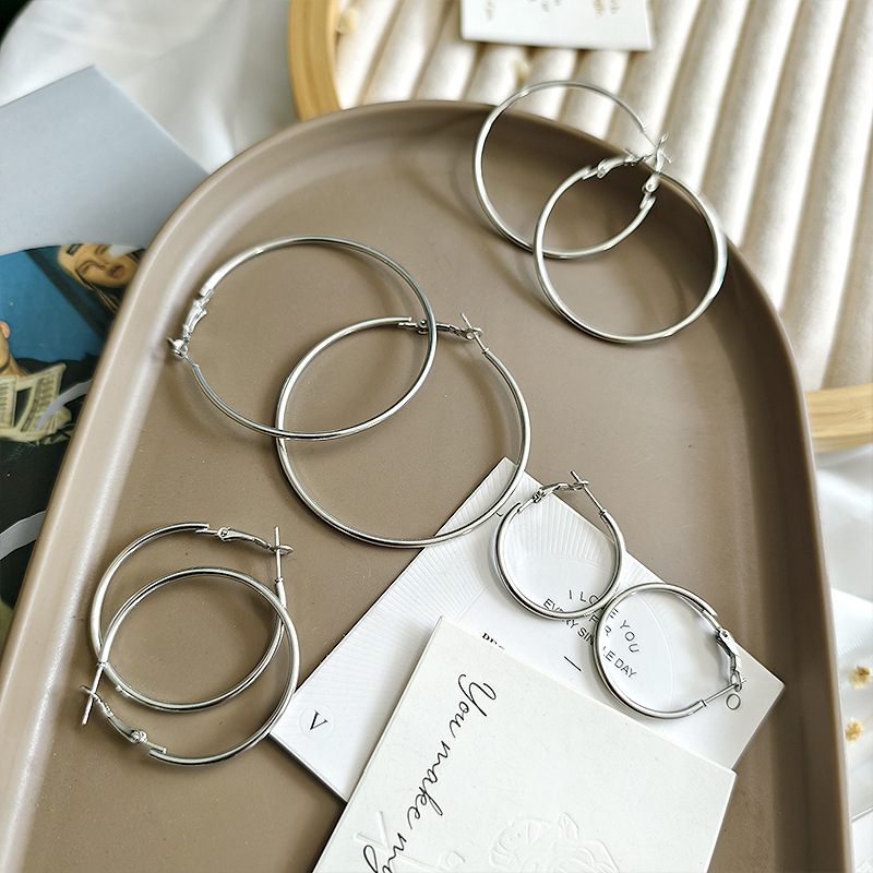 2025 New Trendy Plain Hoop Earrings for Women, High-End Exaggerated Large Hoop Fashion Earrings, Stylish Hoop Accessories with a Sense of Sophistication