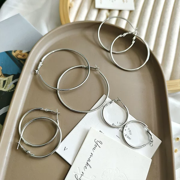 2025 New Trendy Plain Hoop Earrings for Women, High-End Exaggerated Large Hoop Fashion Earrings, Stylish Hoop Accessories with a Sense of Sophistication