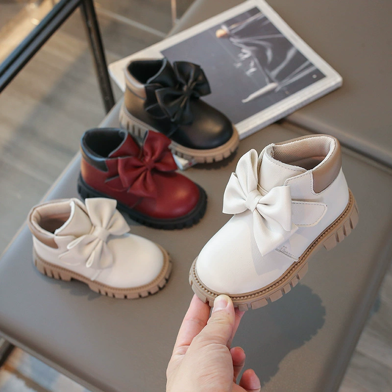 2025 Тенденция Британские сапоги для девочек короткие сапоги новые модные банты для детей Мартин сапоги повседневные сапоги