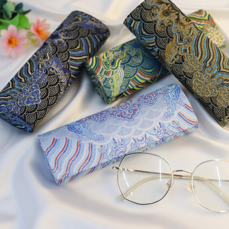 Manufacturer of Chinese-Style Glasses Cases, National Trend Cloud Embroidery Mirror Case, New Model Myopia Glasses Case, Student Iron Box